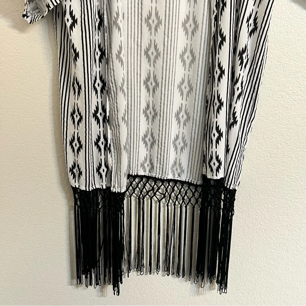 Panhandle Black and White Aztec Western Fringe Kimono Duster Cardigan rodeo - Picture 7 of 12